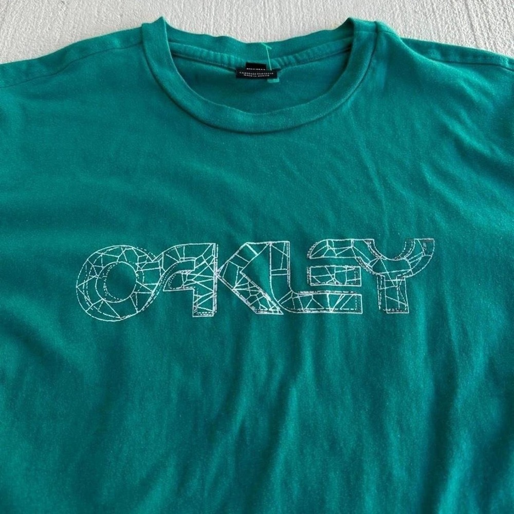 Vintage Y2K Oakley Logo Shirt Size XL